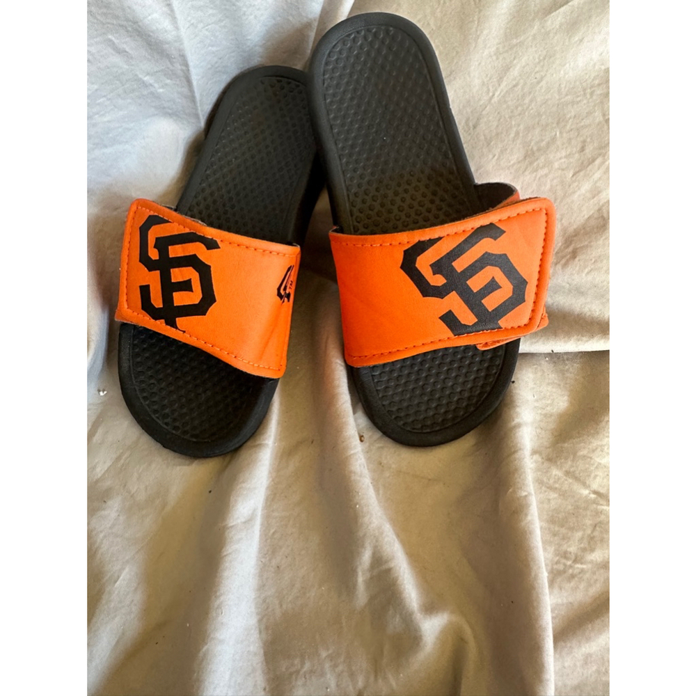 SF Giants Logo Boys Girls Unisex Adjustable Slides Great Shape! Sz 1 or 2 Medium